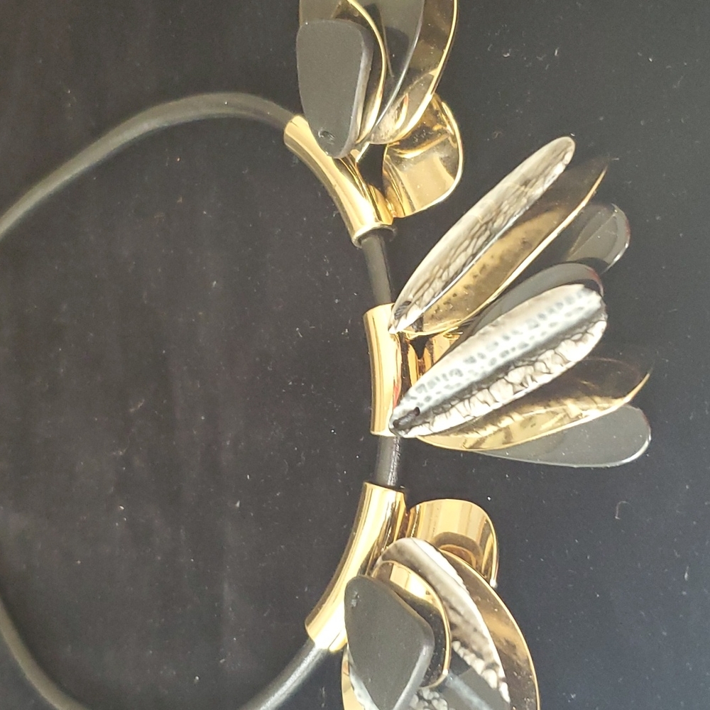 Necklace - Picture 4 of 4